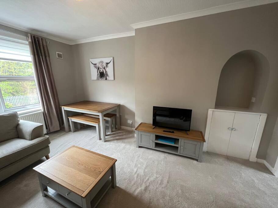 Cosy Cottage Apartment Хелънсбърг Екстериор снимка